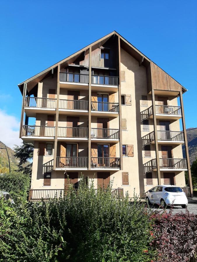 Pour Cure Et Ski Apartment Bagneres-de-Luchon Luaran gambar